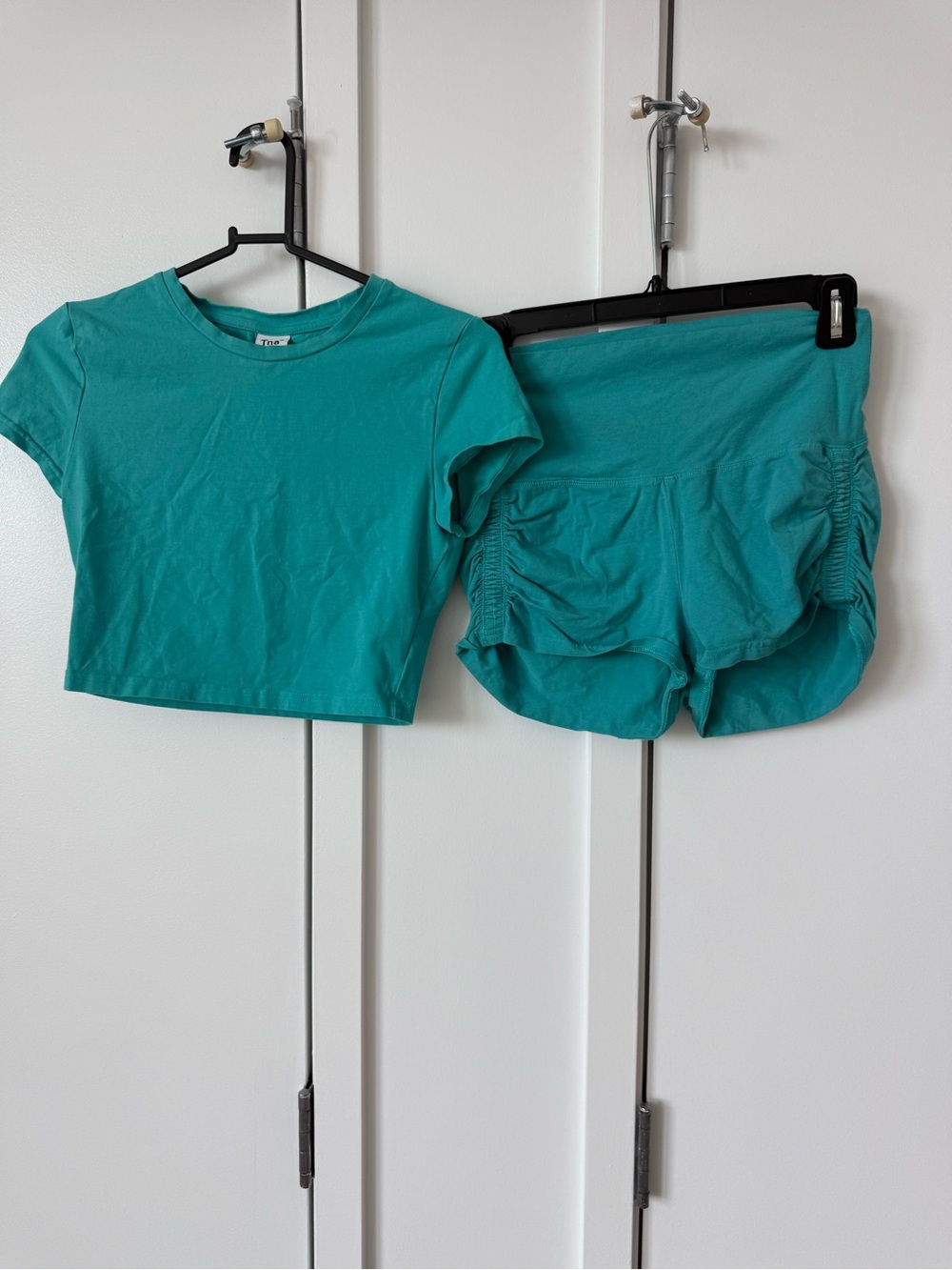Aritzia Teal Crop Tee and Ruched Shorts Set